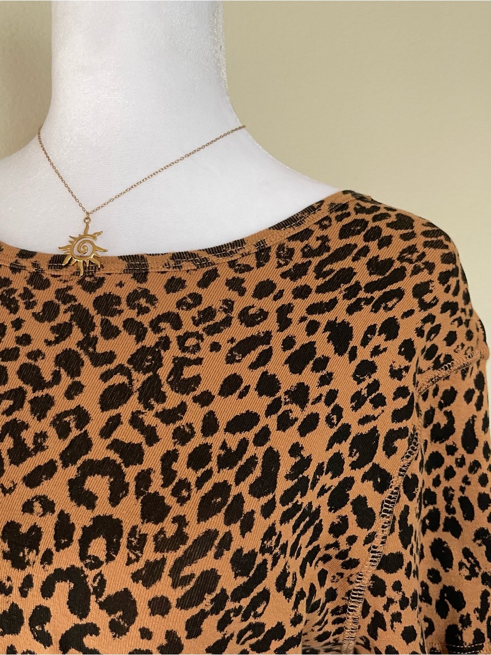 Universal Thread Leopard Print 100% Cotton T-Shirt | Size XL - Picture 3 of 8